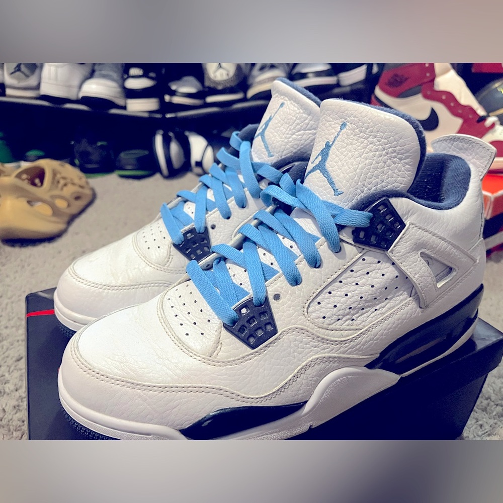 Jordan 4 legend blue
